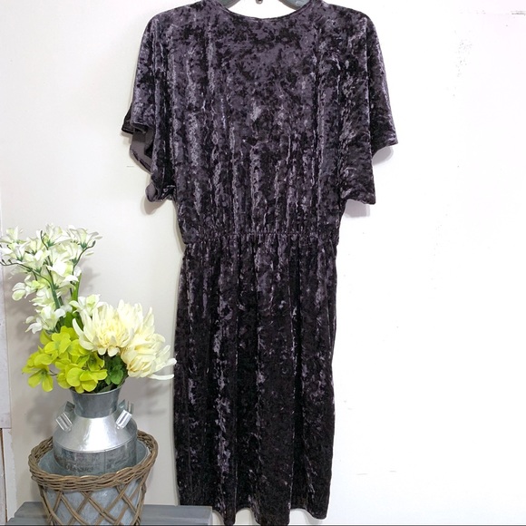 Xhilaration Women's Purple Short Flutter Sleeve Velvet Surplice Dress - NWT - Picture 6 of 8